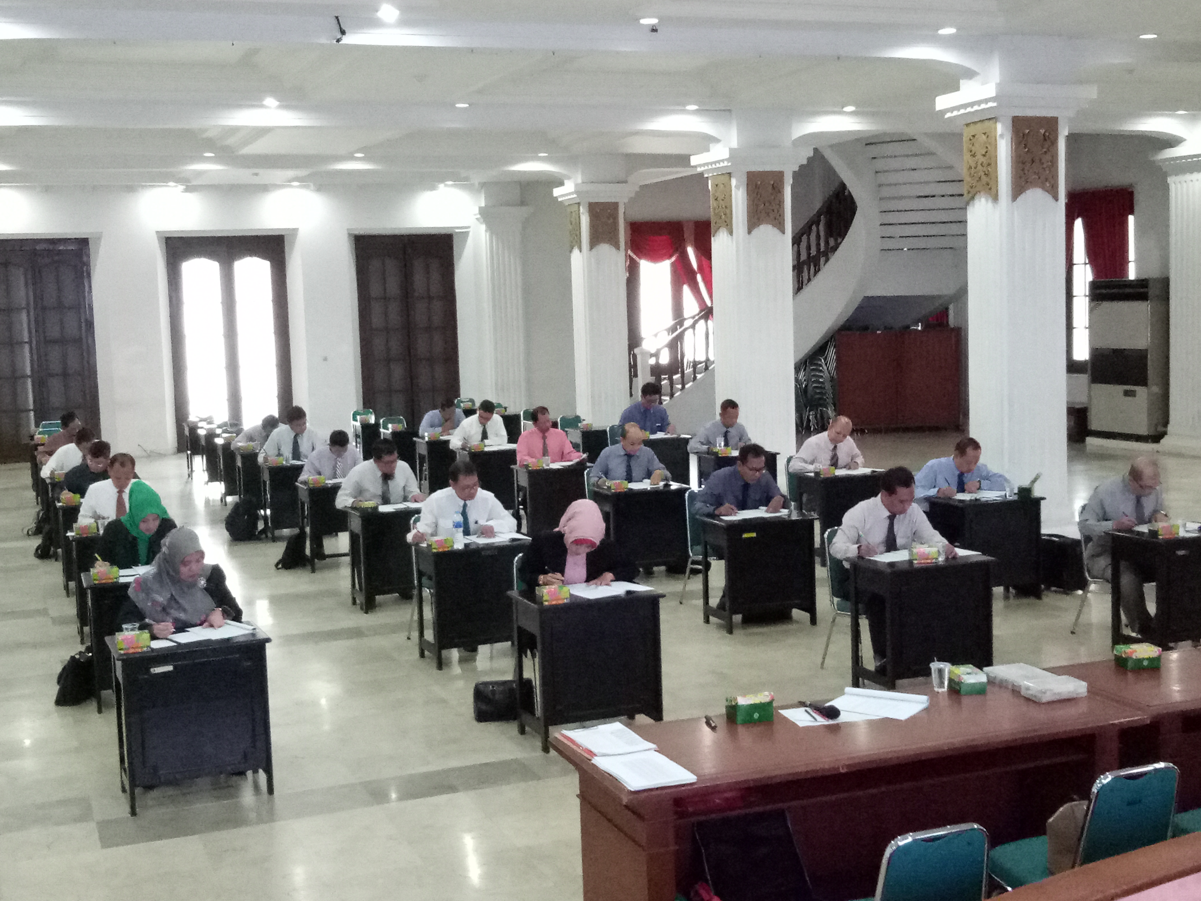 SELEKSI CALON DIREKSI PT SARANA PEMBANGUNAN JAWA TENGAH