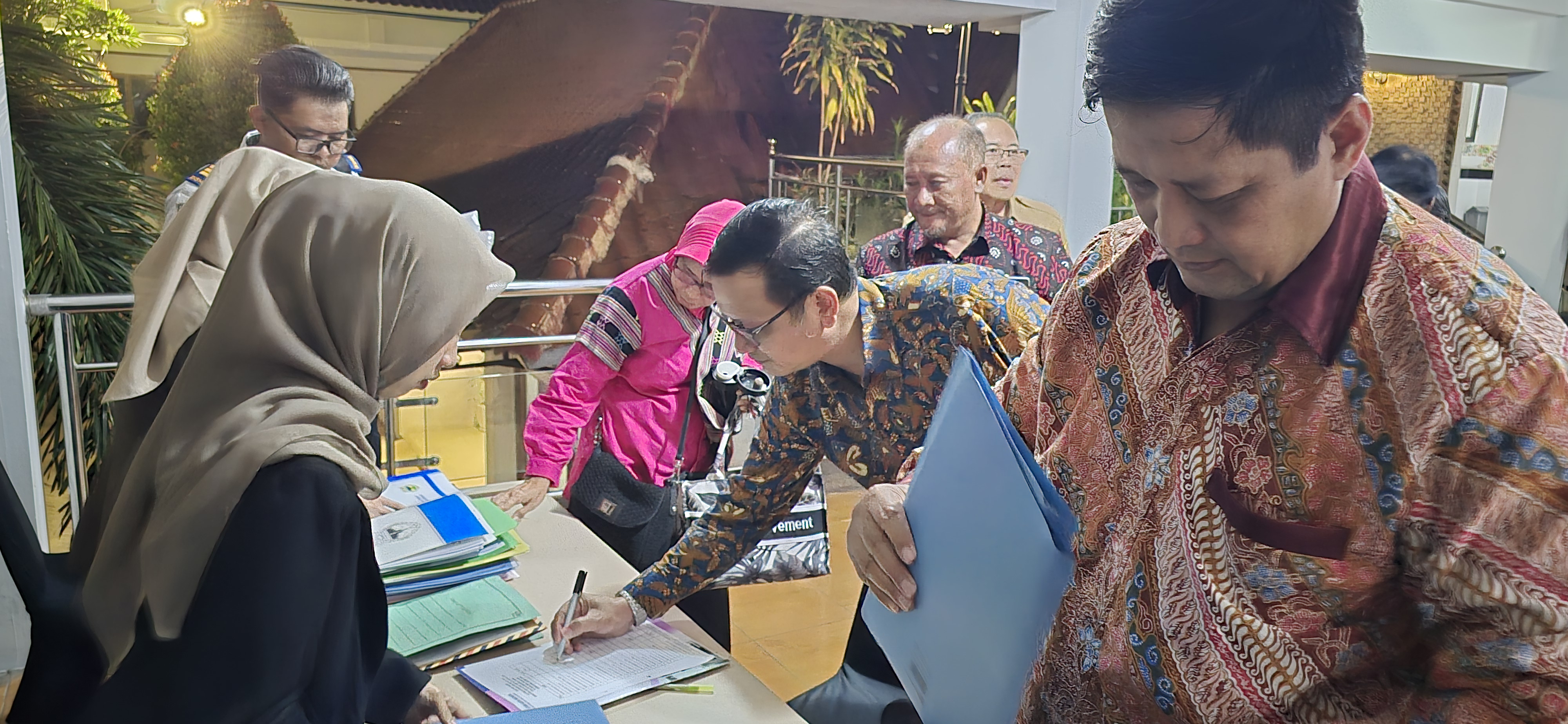 SELEKSI CALON KOMISARIS UTAMA PT BPR BKK se- JATENG